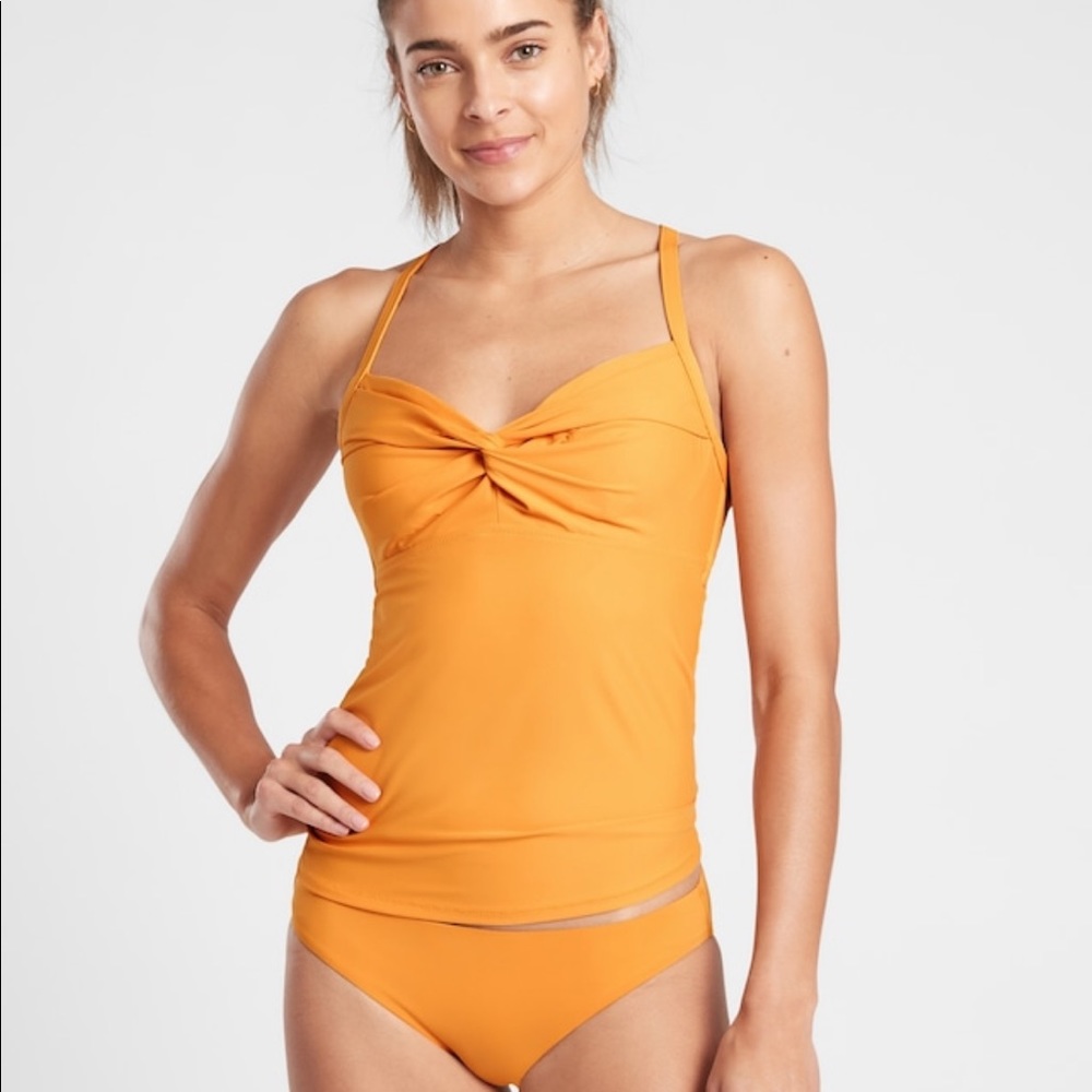 BRAND NEW! Athleta Twist Up Tankini